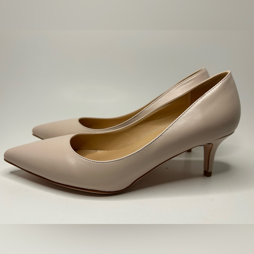 Petit Cadeau Pink Pointed Toe Kitten Low Heel Pump Size 7